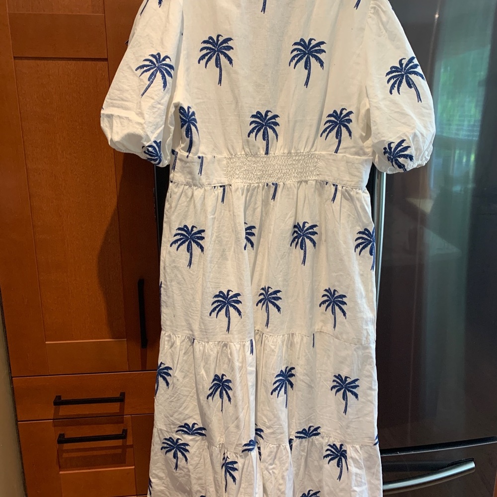 Zara White and Blue Palm Tree Dress - Picture 4 of 5